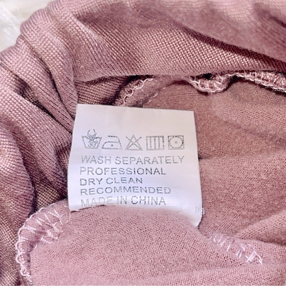 Coordinated set - Mauve 2 piece workout set - Picture 12 of 12